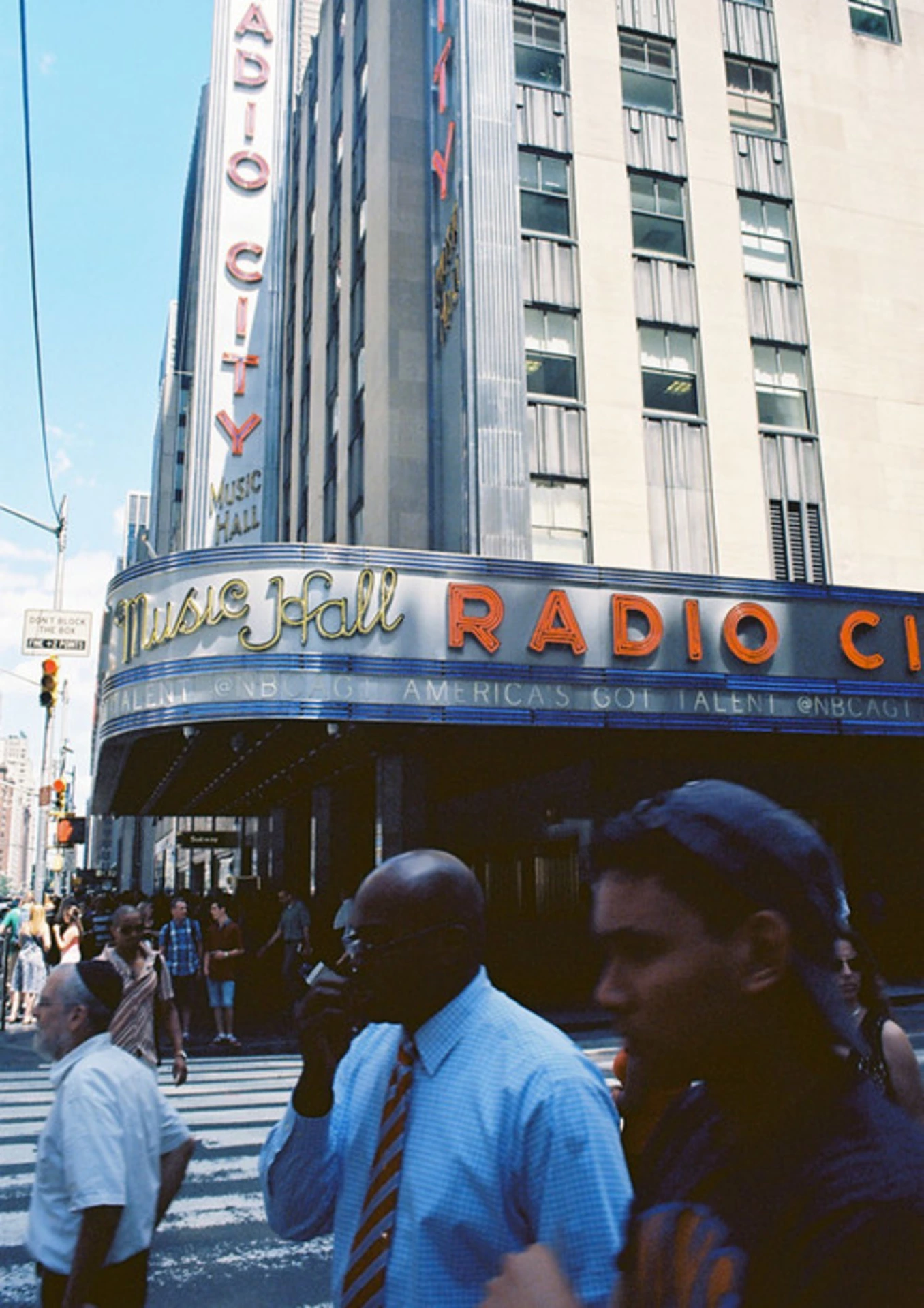 NYC_ivan_ardura_Manhattan_Radio_City_Music_Hall
